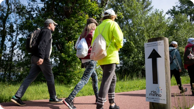 Traços Únicos e Identidade Partilhada